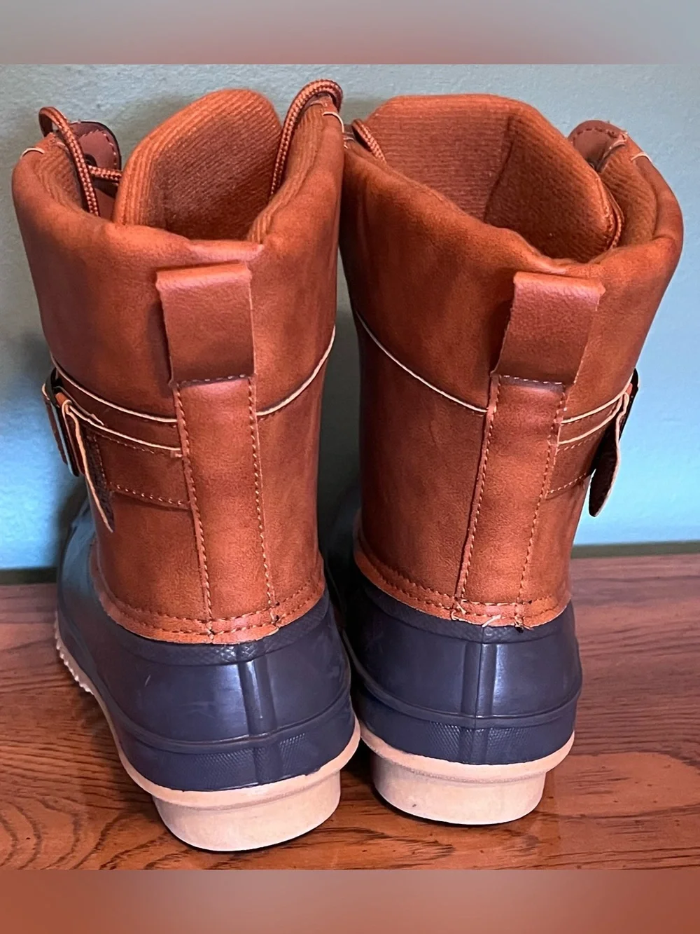 Brand new Women’s Torrid duck boots size 8WW